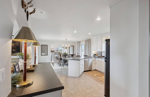 Green Bay Casa | Bay View Home - Draft Rental 15.5 Miles to Lambeau
