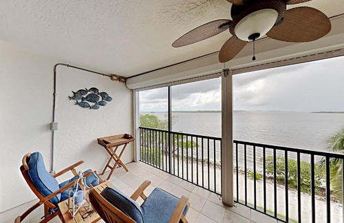 Punta Rassa Apartamento | Bay View Tower 233 Sanibel Harbour Resort