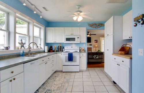 Taylors Island Casa | Bay Views & Fire Pit: Taylor’s Island Retreat