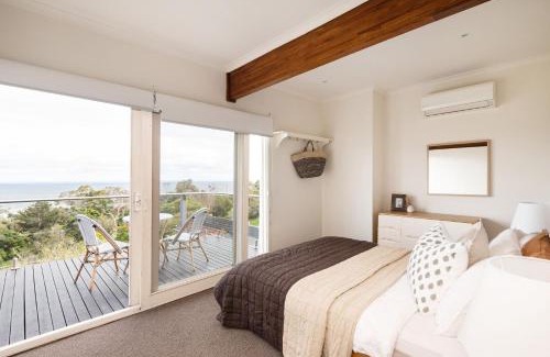 Dromana Casa | Bay Views From Drury Lane with Solar Heated Pool and Gas Heated Spa