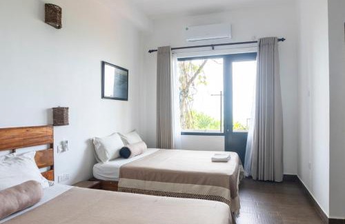 Pottuvil Division 2 Hotel | Bay Vista