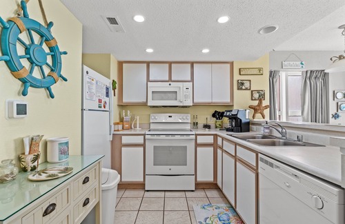 Crescent Beach Condominio | Bay Watch 632 - Multiple Pools, Hot Tubs, & Lazy River
