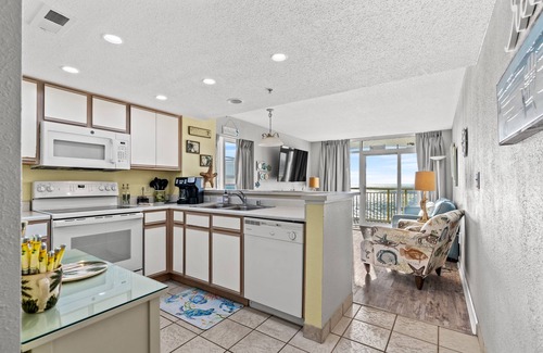 Crescent Beach Condominio | Bay Watch 632 - Multiple Pools, Hot Tubs, & Lazy River