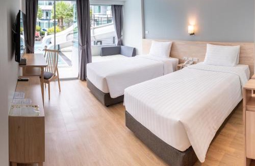 Cha-am Hotel | Bay Window at Sea