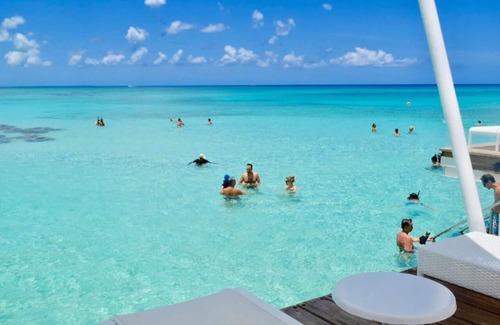 Bayahibe Apartamento | Bayahibe Cadaquez Caribe Beachfront Apt next to Dreams & Catalonia Resorts