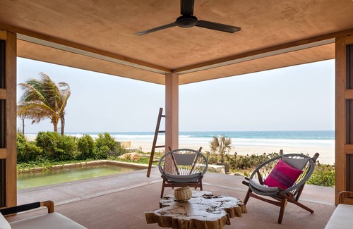 Barra de Colotepec Casa | Bayam – Casa frente al mar con piscina y chef