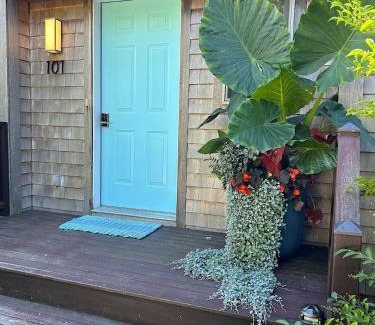Provincetown Casa | Bayberry Beach House