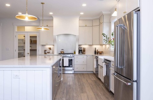 Northeast Virginia Beach Casa | Bayberry House Luxury, Modern, Steps to the Beach