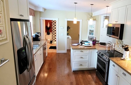 Bayfield Casa | BAYFIELD LUXURY VACATION/CORPORATE RETREAT STEPS AWAY FROM HISTORIC MAIN STREET