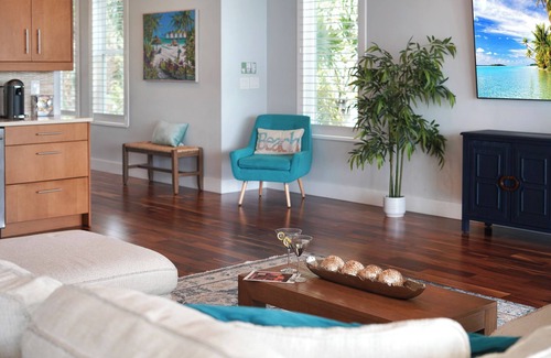Indian Rocks Beach Casa | Bayfront Bliss w/Pool & Sunrises and Cold Plunge, IRB