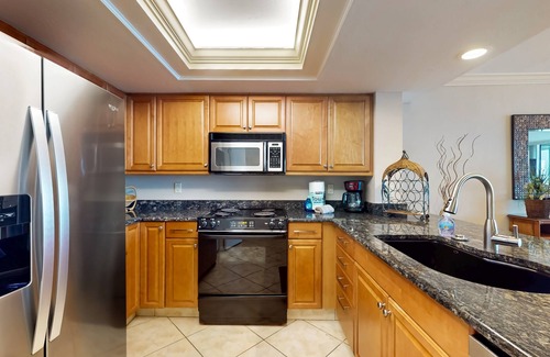 Punta Rassa Condominio | Bayfront Condo with Panoramic 8th Floor Views of Sandy Beaches