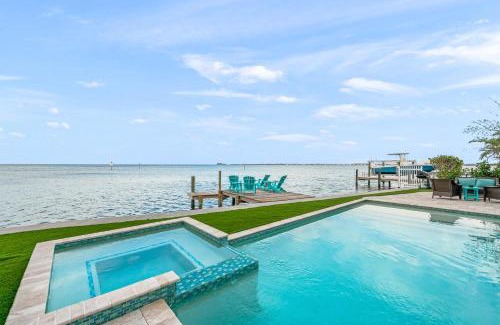 Holmes Beach Casa | Bayfront Paradise (AMIL)