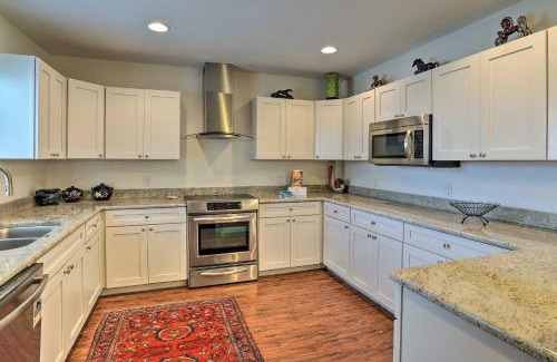 Belle Vista Casa | Bayfront St Pete Beach Home with Outdoor Pool!