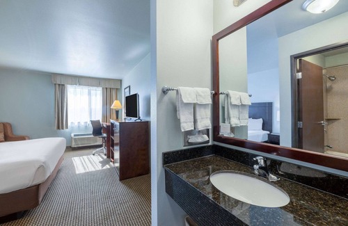 Rapid City Hotel | Baymont by Wyndham Rapid City