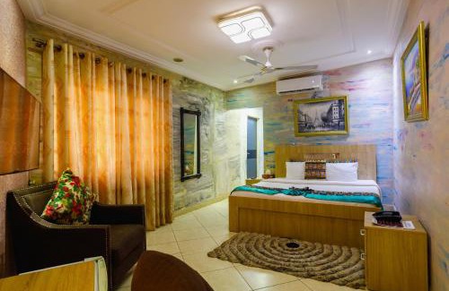 Teshie Cabina | Bays Lodge, Accra