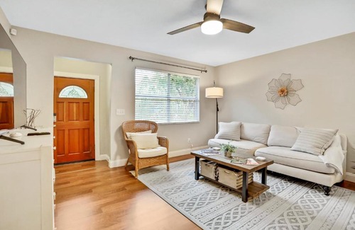 Ballast Point Casa | Bayshore Bungalow