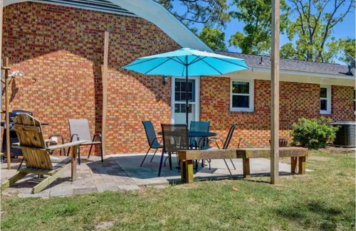 Bayshore Casa | Bayshore Retreat - Clean & Close to everything!