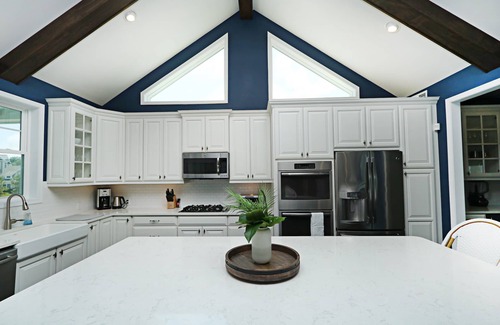 Bayside Casa | Bayside Beach House with Views of Magnolia Tree and Beyond