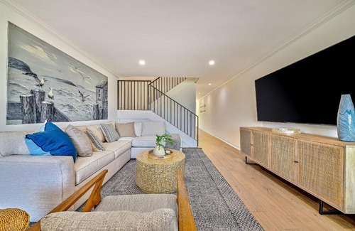 Mission Beach Hotel | Bayside Breeze