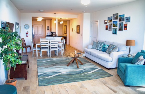 Sandbridge Condominio | Bayside condo right on the beach, beautiful views, onsite pools