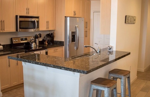 Sandbridge Condominio | Bayside condo right on the beach, beautiful views, onsite pools