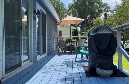 Rehoboth Beach Cabaña | Bayside Cottage, near Rehoboth-sleeps 8!