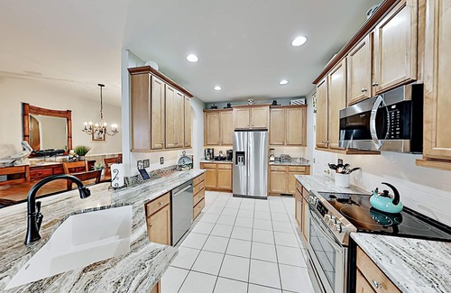 Bayside Village Casa | Bayside escape with pools, golf, tennis, fishing, spas & saunas + beach shuttle