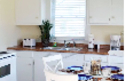 Ocean City Cabaña | Bayside Family Cottages bayside life and easy walk to the beach and boardwalk !