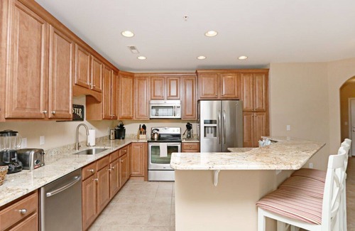 Sun Ridge Condominio | Bayside Resort 3 BR + Den Exclusivo condominio ¡A solo pasos de las comodidades del resort!