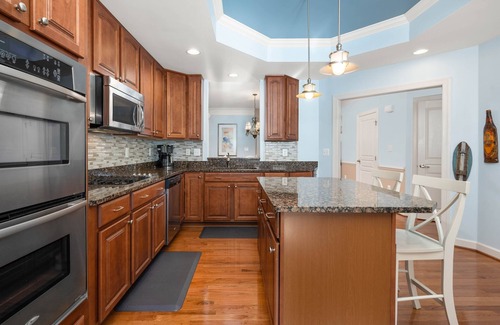 Bishopville Villa | Bayside Resort - 5 Bdrm/3.5 Bath w Backyard Pond - Pools Kayaks Beach Golf