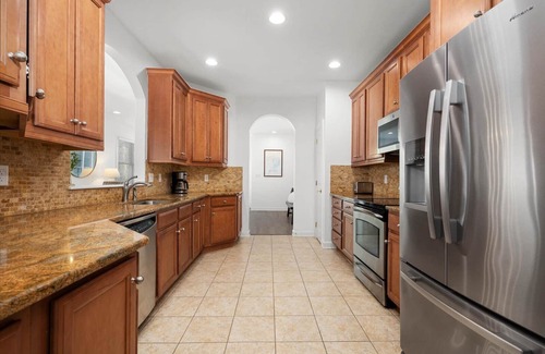 Sun Ridge Casa | Bayside Resort: Beautiful 5 Bedroom House -close to pools!