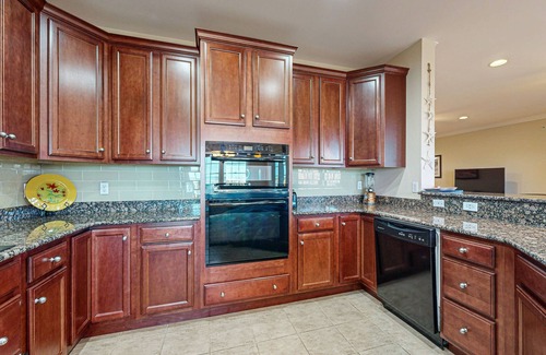 Sun Ridge Condominio | Bayside Resort dog-friendly condo with golf, pools, gyms, hot tubs, tennis, AC