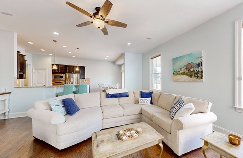 Sun Ridge Casa | Bayside Resort home with bunk/playroom, deck, & access to pool, hot tub, & sauna