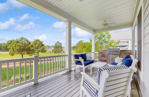Bayside Casa | Bayside Resort house w/ basketball court, private gas grill, tennis court