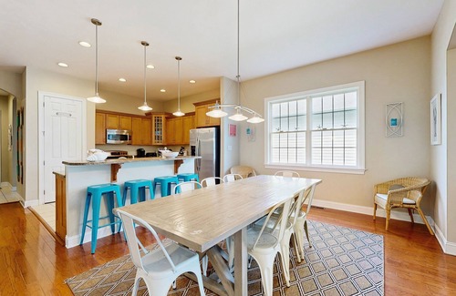 Sun Ridge Casa | Bayside Resort house with pool, lakefront, golf on-site, & tennis court