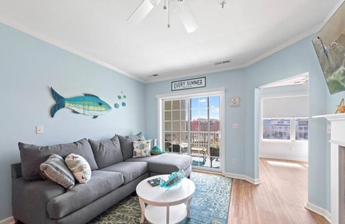 Sun Ridge Condominio | Bayside Resort - Steps to Sunridge pool! Newly Updated Condo!