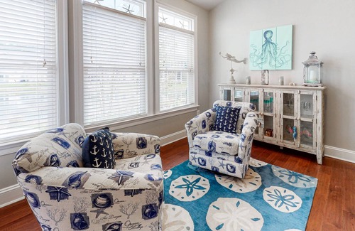 Sun Ridge Casa | Bayside Resort townhouse with hot tub/pool access, AC - close to beach