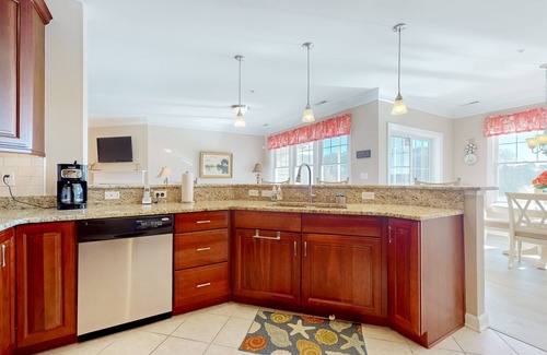 Bayside Condominio | Bayside Resort with pools, golf, tennis, fishing, & spas plus beach shuttle