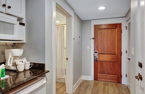 Villa Lago Condominio | Baytowne Wharf Coastal Hideaway - Your Oasis in Sandestin's Heart at Sandestin Golf and Beach Resort!