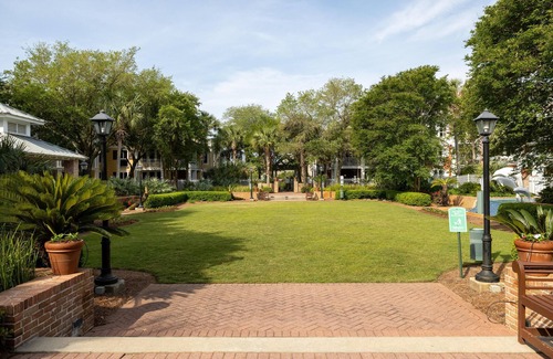 Villa Lago Condominio | Baytowne Wharf Coastal Hideaway - Your Oasis in Sandestin's Heart at Sandestin Golf and Beach Resort!