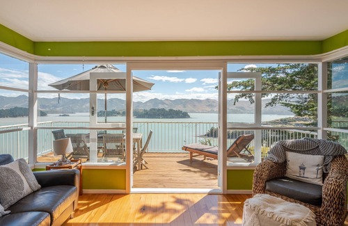 Diamond Harbour Casa | BAYVIEW BEAUTY - CHARTERIS BAY HOLIDAY HOME in Charteris Bay