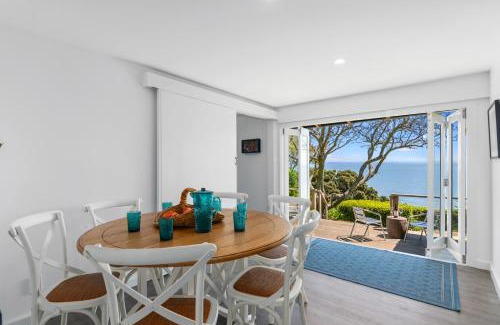Nelson Casa | Bayview Bungalow - Nelson Holiday Home