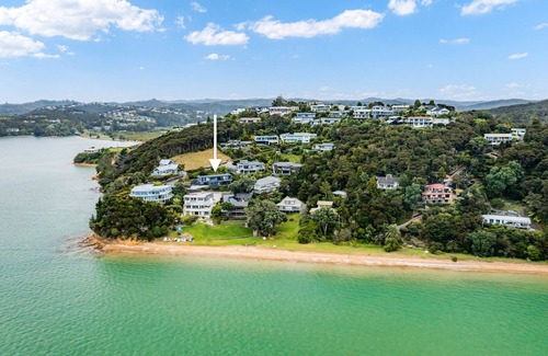Paihia Casa | Bayview Corner Suite (Unit 2) - Paihia Unit