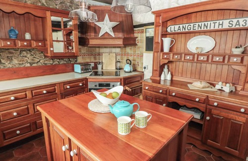 Llangennith Cabaña | BAYVIEW, pet friendly, character holiday cottage in Llangennith
