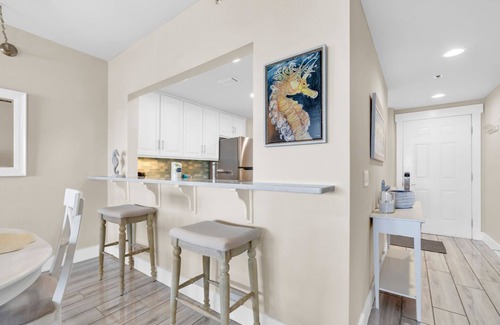 Miramar Beach Condominio | BayviewBliss-Sandestin® 2BR/2BA-Bay Views + Golf Cart!
