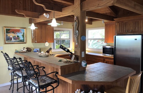 Salt Pond Casa | Baywatch House -Beautiful Private 3 Bedroom House on a Private 4 Acre Estate