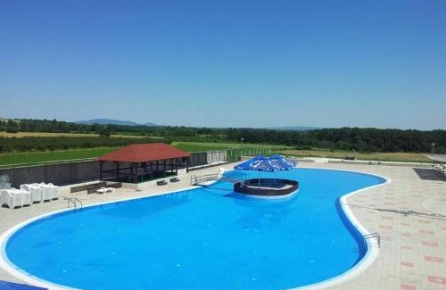 Mladenovac Casa | Bazeni Baikal