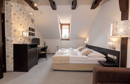 Esztergom Casa | Bazilika alatt Panzió