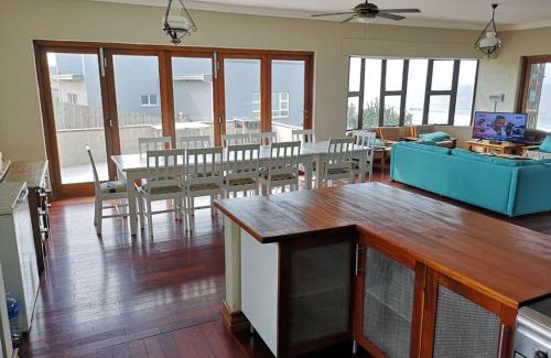 Umdoni Casa | Bazley beach High rocks
