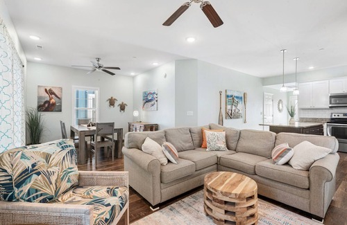 Bermuda Bay Casa | BB36: Y Knot - Community Pool, Lazy River & Fitness Center Access
